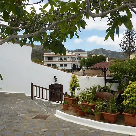 Rural La Hacienda Otel 4*