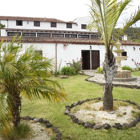 Rural La Hacienda Otel 4*